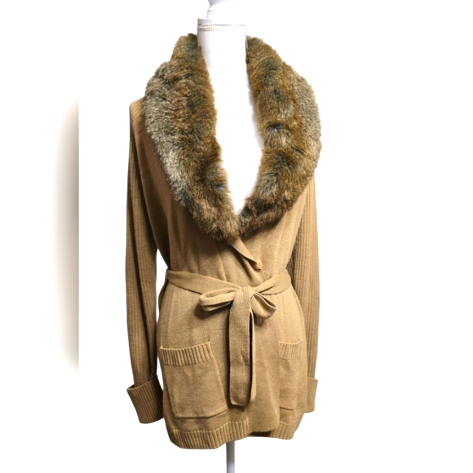Trina Sweater With Removable Faux Fur Collar